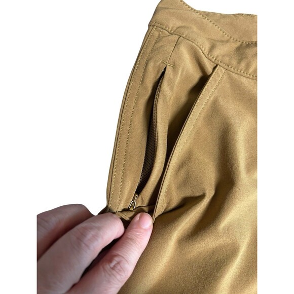 The North Face woman’s  Sand size 14 transformer pants outdoor Nature  Hiking - Picture 6 of 10